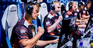 Киберспорт - тренды, перспективы, ставки